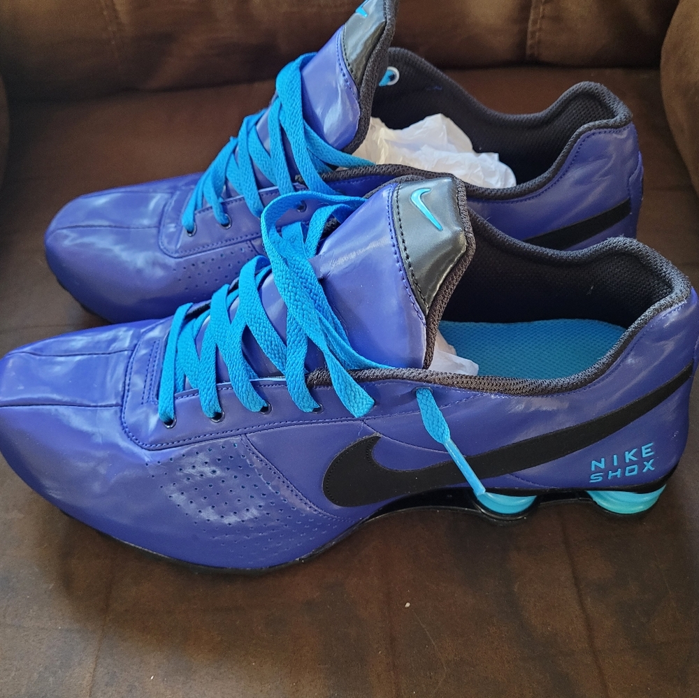 Nike Shox deliver men's size 11.5